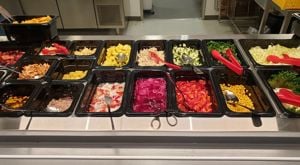 Salatbar Foto: Stryn vgs